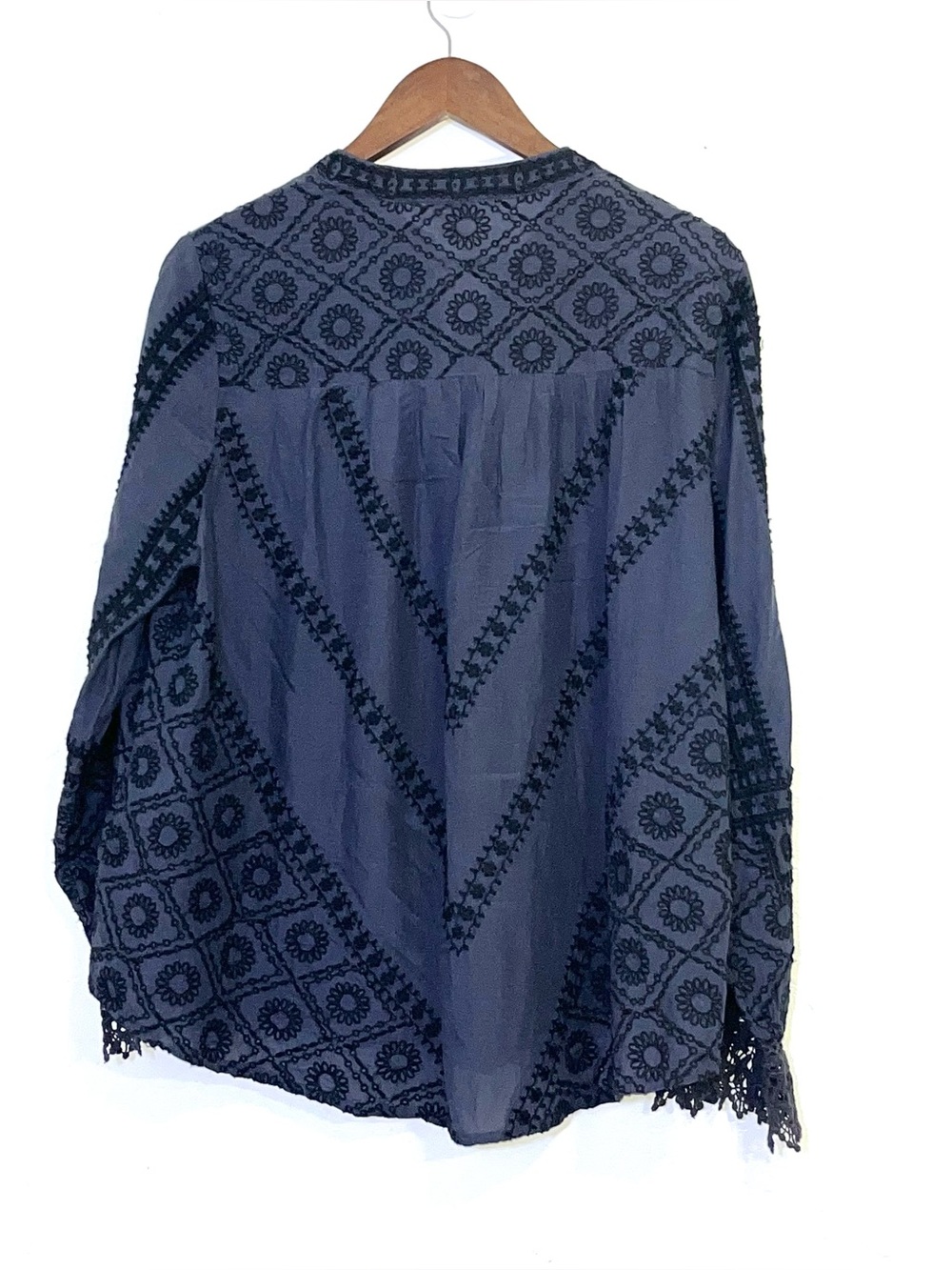 Sundance Corrine Romance Embroidered Blouse Caviar Gray Boho Lace Cuff Top - Picture 7 of 9